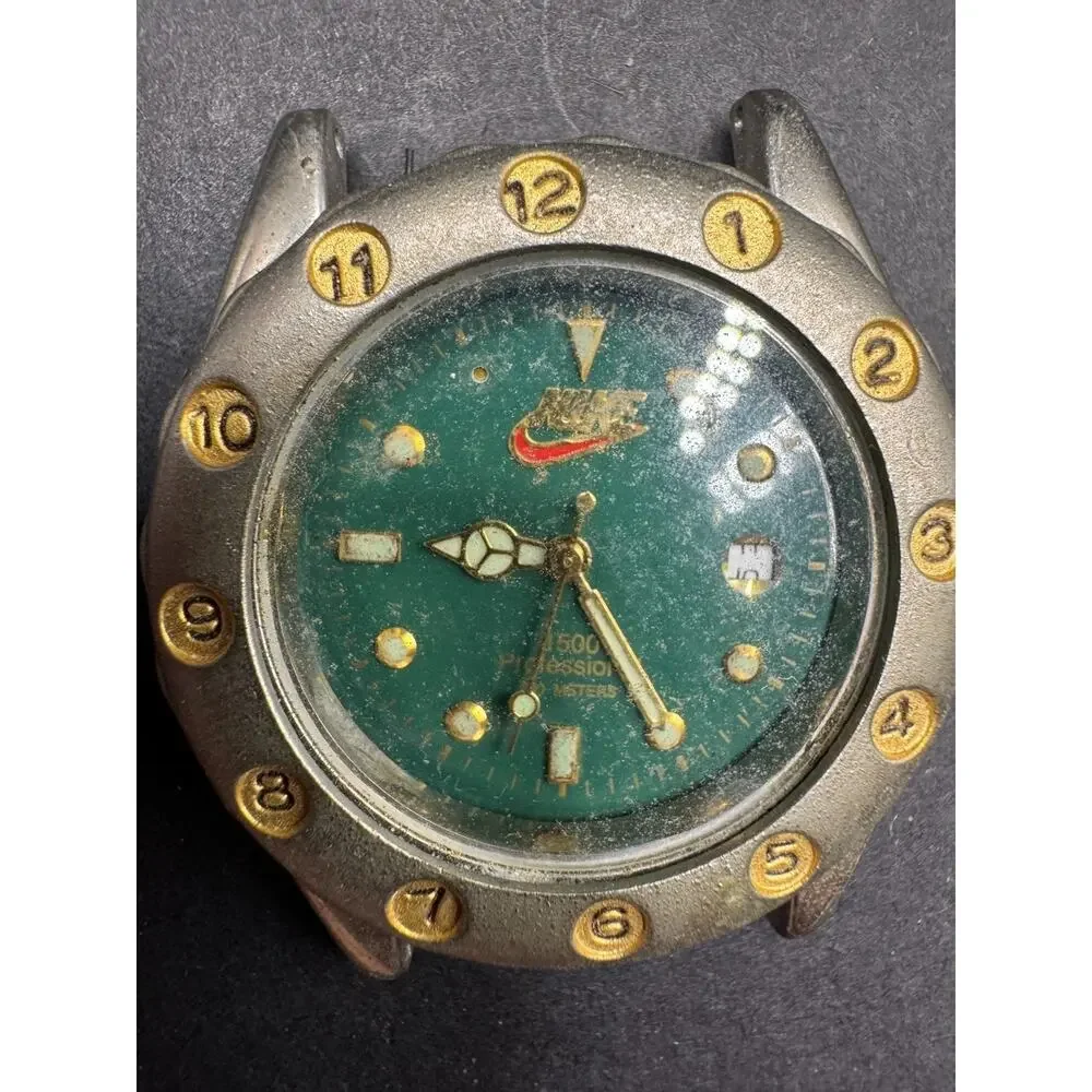 Rare Vtg Nike Watch 1500 Professional 200M Waterproof Watch 3638 Green Dial